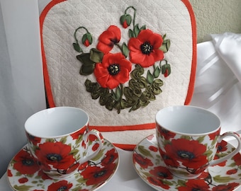 Embroidered tea cozy, tea cozy/cups set, tea for two, floral tea cozy, Poppy tea cozy and cups, ribbon embroidery, teapot warmer and cups