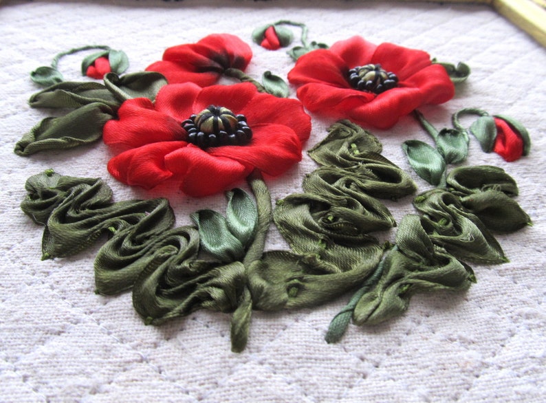 framed red poppy 3D ribbon embroidery framed summer picture Embroidered poppy ribbon embroidered picture botanical picture red poppy