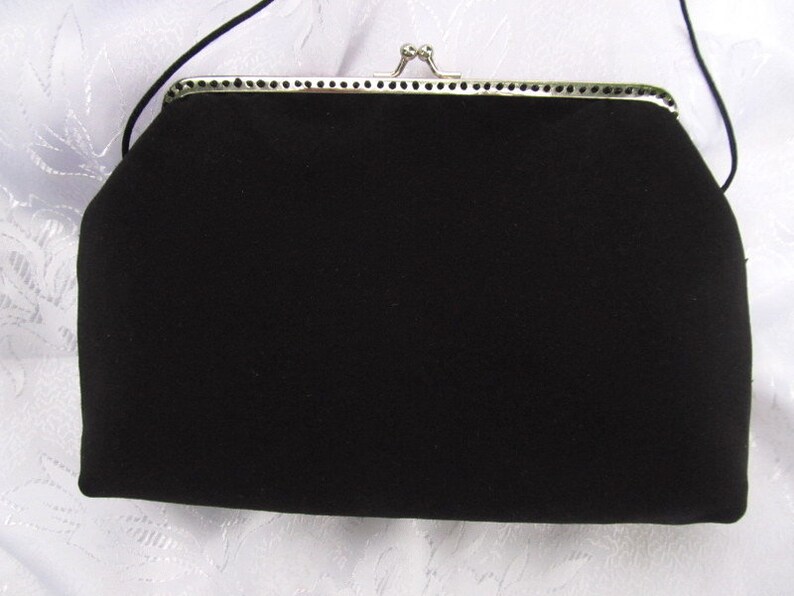 To Order. Kiss Lock Black Purse Embroidered Evening Bag - Etsy