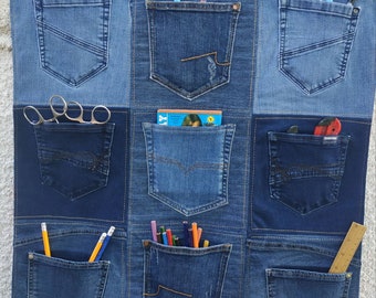 Geüpcycled denim wandopberger, hangende patchwork jeans