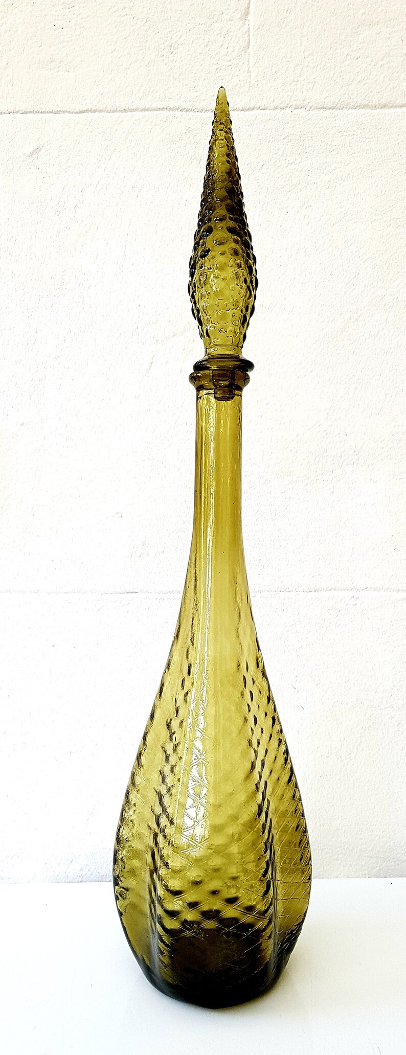 Vintage sällsynt italiensk 22,5" Empoli Genie-flaska olivgrön glaskaraff med nyp, quiltad design och hobnailpropp bild 10