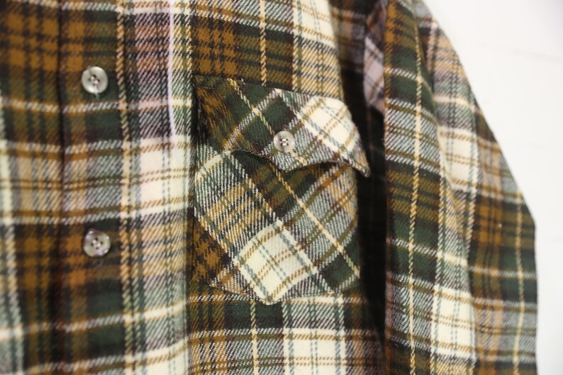 Medium Vintage 1970/'s Mike/'s Place Brown /& Yellow Flannel Button Down Shirt