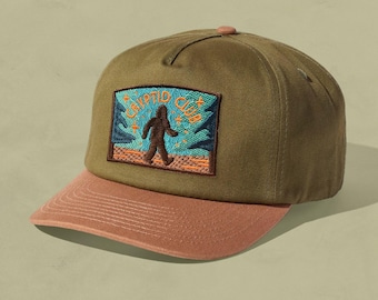 Bigfoot Cryptid Club Retro Two-Tone 5-Panel Floppy Cap
