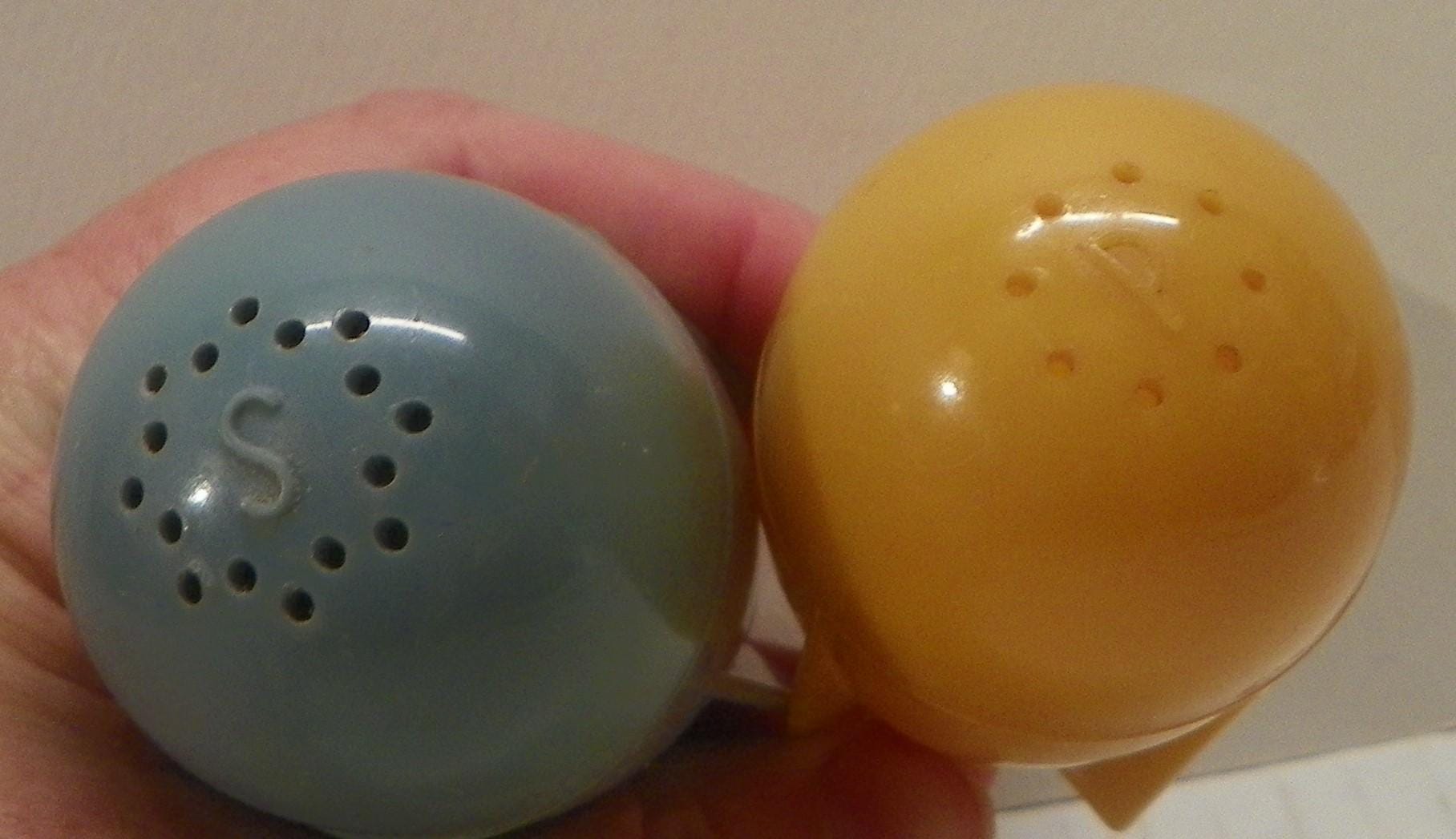 ヴィンテージ 1950 年代 プラスチック ロケット ソルト アンド