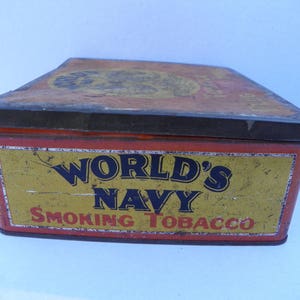 Vintage World's Navy Tobacco Tin , Tobaccianna , Worlds Navy Tobacco Plug Smoking , Vintage Collectible Tin , Home Decor Tin , Advertising image 5