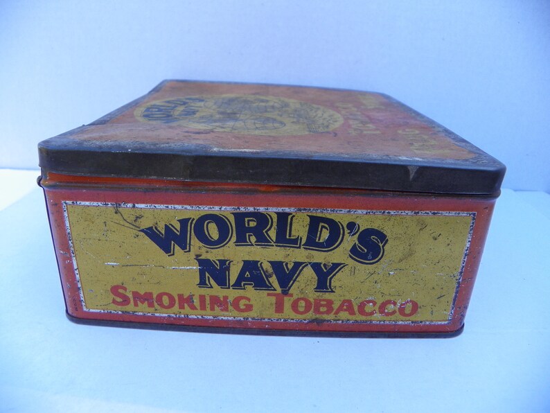 Vintage World's Navy Tobacco Tin , Tobaccianna , Worlds Navy Tobacco Plug Smoking , Vintage Collectible Tin , Home Decor Tin , Advertising image 5