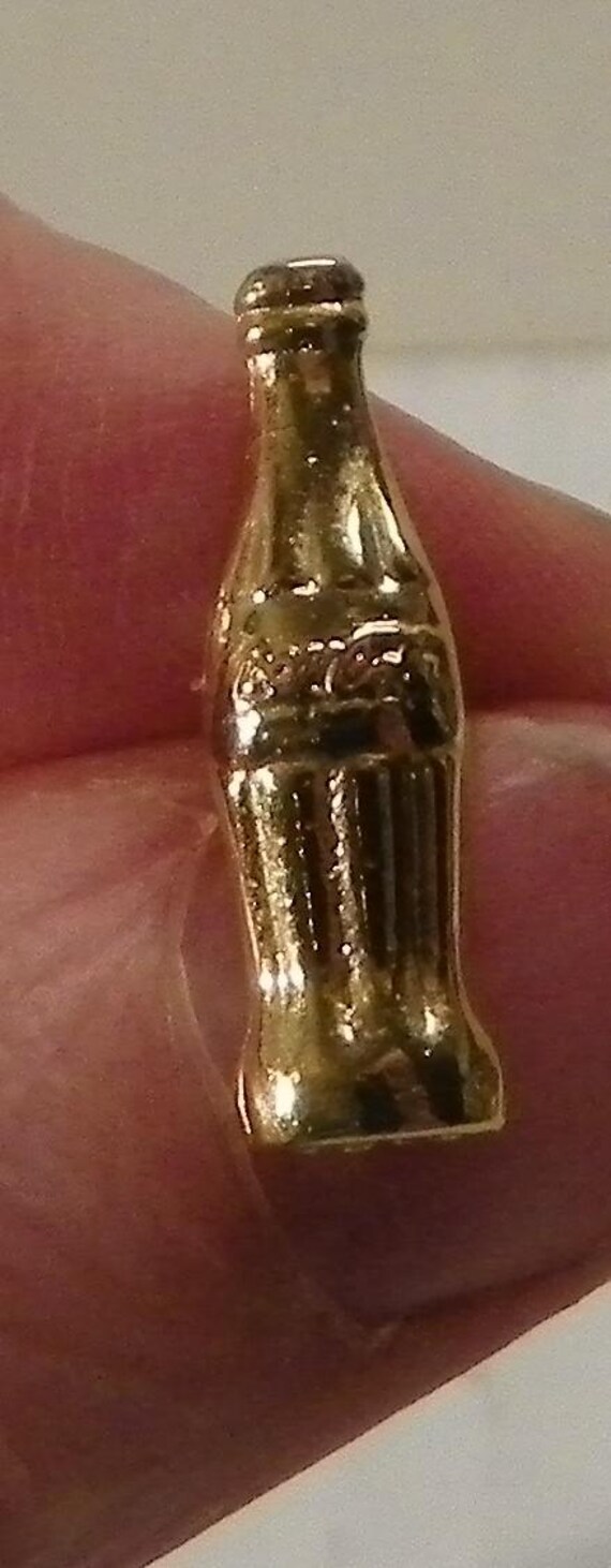 Broche Vintage En Forme De Bouteille De Coca-Cola - Collection Privée, Occasion Avec Traces D'usure