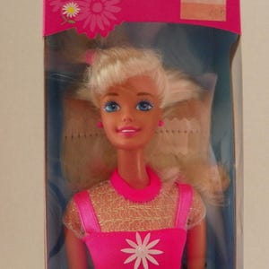 1996 Flower Fun Barbie NRFB , Mattel Barbie 16065 NIB , New Fashion Doll , Blonde Barbie , Barbie Denim Dress , Doll Dress , Vintage Barbie