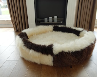 BIG Sheepskin XXL Dog Bed, fur cozy soft bed, Premium Quality sheepskin for dogs, cat, schaffell Hygge