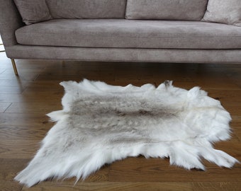 SALE Exclusive Reindeer Skin Unique Giant Size 135 x 80cm Reindeer  Scandinavian Style Reindeer Rug Rentierfell Peau de Renne Pelle renna