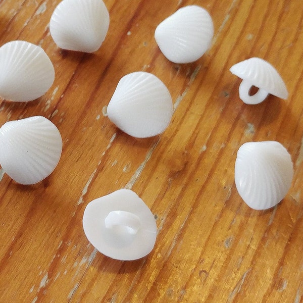 Seashell Buttons 14 mm - Lot of 6 Matte White Resin Shank Buttons - Boho Beach Vibes - Cottage Chic Boho Style