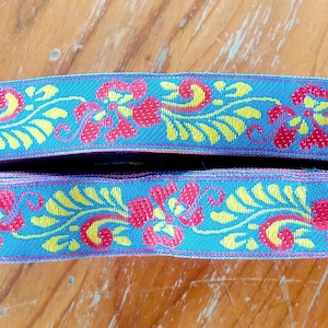 Bordure en ruban jacquard floral de style sud-ouest - Bleu jaune rouge - 2 cm - par mètre - Embellissez des vêtements ou des projets de bricolage