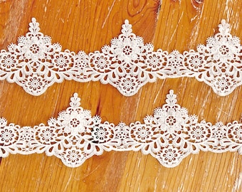 Exquisite Fine Floral Venice Lace Trim - 4.5 Inch Width - 1 Yard - High Quality Victorian Style Soft Warm White Non-Stretch Lace