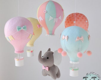 Elephant baby mobile, pastel baby mobile, hot air balloon mobile, feutre éléphant, elephant balloon mobile, menthe jaune pêche rose gris mobile