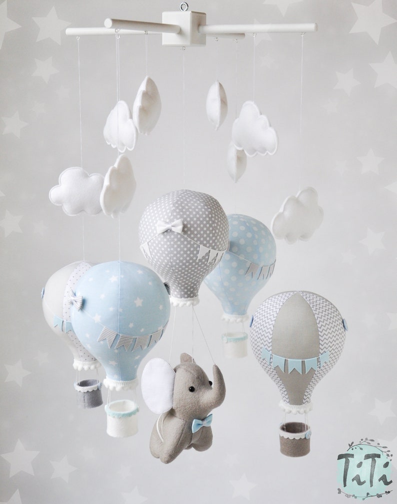 Éléphant et montgolfières bébé mobile, thème de voyage crèche, feutre éléphant, bébé bleu taupe gris mobile, bébé garçon mobile, baby shower image 2