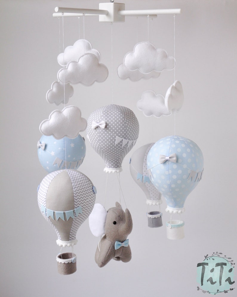 Éléphant et montgolfières bébé mobile, thème de voyage crèche, feutre éléphant, bébé bleu taupe gris mobile, bébé garçon mobile, baby shower image 3