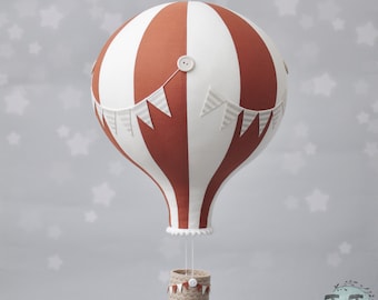 GRANDE montgolfière, décor de crèche sur le thème du voyage, style rétro de montgolfière, cadeau de baby shower, rouille blanc et beige, neutre en matière de genre