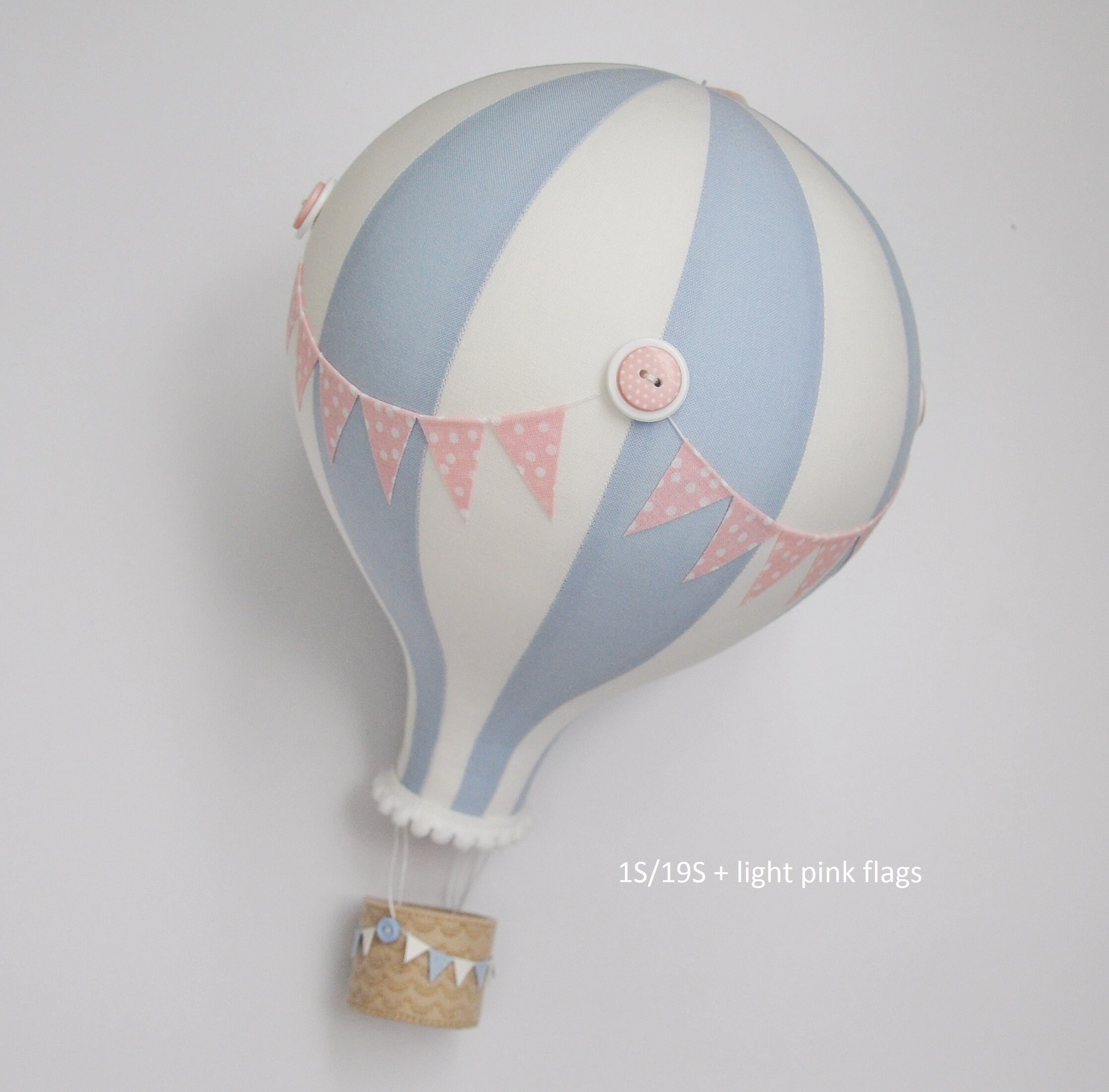 Lange coton bébé garçon thème montgolfière pour baptême ou naissance