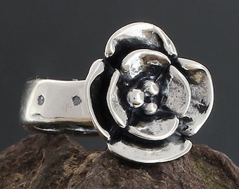 Ring i sterlingsilver med blommor - Dogwood-smycken - Blommig ring - Botaniska smycken - Silverring - Naturliga smycken - Boho-ring - Present till henne