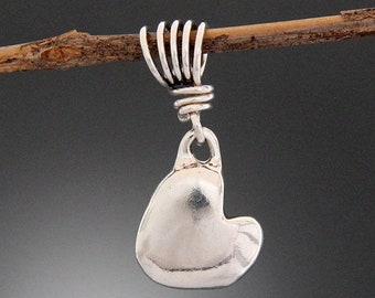 ソリッド925スターリングシルバー スタッカブルハート ブラック&ホワイト ダイヤモンドリング エタニティバンド (.129 cttw.) 金属 ダイヤモンド ソリッド925スターリングシルバー スタッカブルハート ブラック