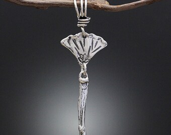 Sterling Silber Ginkgo Blatt und Zweig Anhänger - Silber Halskette Anhänger - Rebe Schmuck - Naturschmuck - Blatt Schmuck - Ginkgo Anhänger