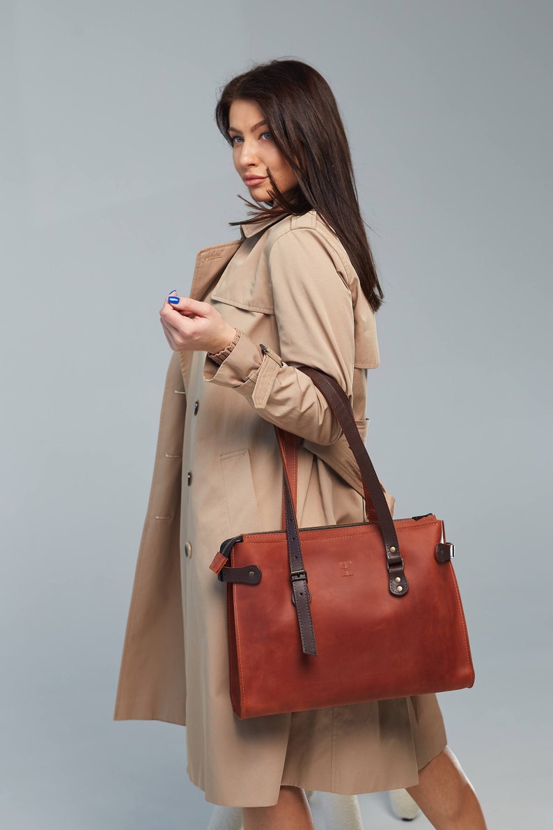 leather tote bag, tote bag with pockets, tote bag with zipper, brown tote bag