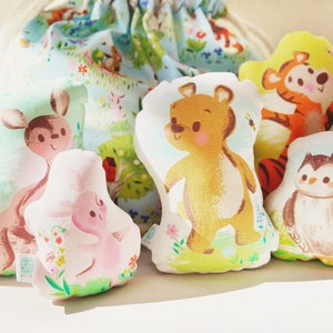 Winnie the Pooh soft toy play set with backpack, Tigger, Piglet, Eeyore, Owl, Kanga and Roo, Rabbit, plush toy set, 100 Aker Woods