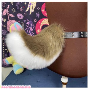 Cacao & Weißer Kunstpelz Noppen Schwanz: Fursuit Cosplay Accessoire