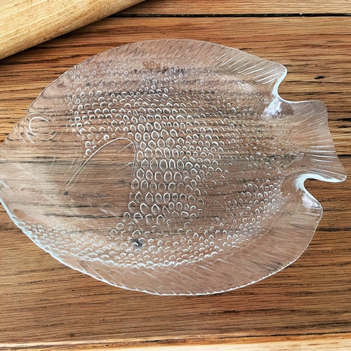 Vintage Arcoroc French Poisson Fish Plate 10.5 / 27cm Etsy