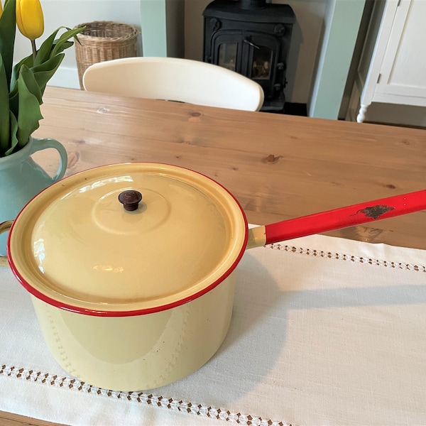 Vintage Large Jury Cream Enamel Saucepan