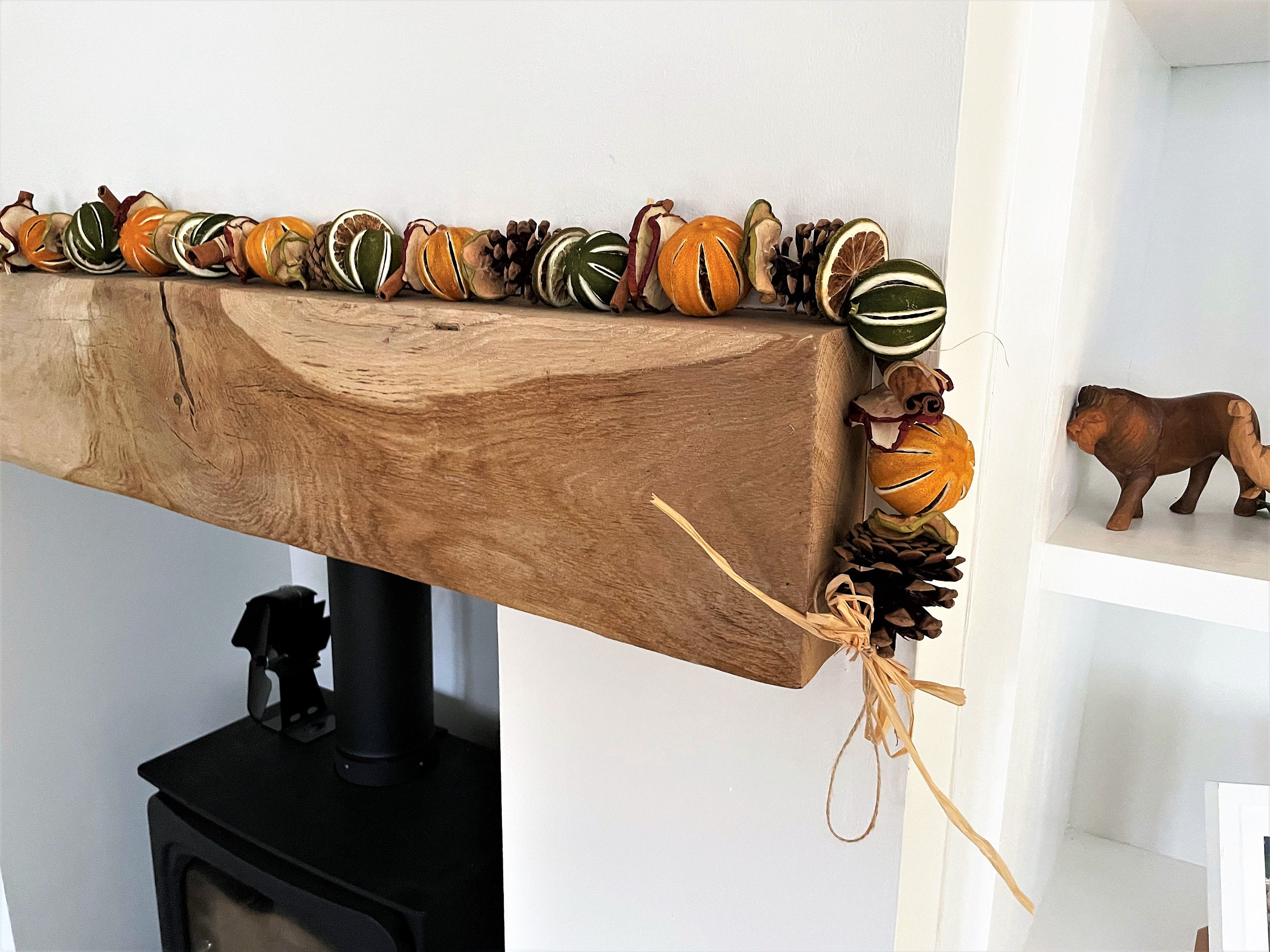  Wood Bead Garland Farmhouse Home Decor, Natural Wooden Garland  with String Light, Decorative Tassel Garland for Rustic Tray Boho  Centerpiece Table Decor, 11.8ft : Home & Kitchen