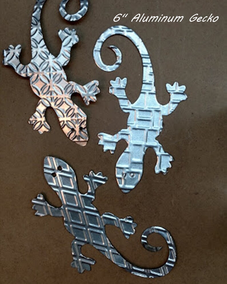 Do It Yourself Metal Projects : DIY Wainscoting using Galvanized Metal