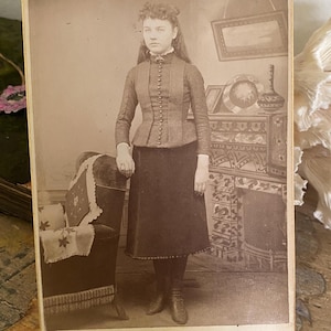 Vintage Cabinet card cdv you g girl antique portrait collectible photo Victorian girl studio photo