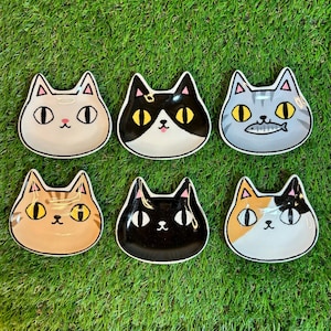 Hey Bro ! Cat Brothers and Sisters  cat face shape Small plate cute cat