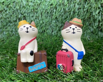 Vintage Cat Family In Snow Laser 3D Glass Cube Art Sculpture