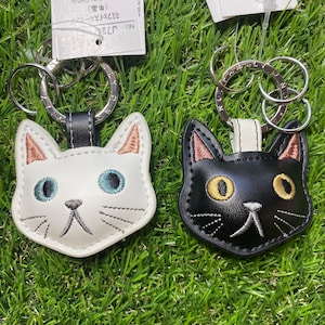 Cat Face key ring Leather