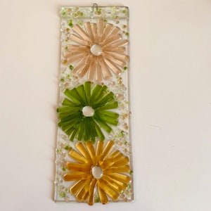 Fused glass wall hanging/suncatcher with flowers