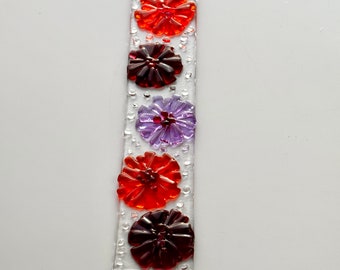 Colgador de pared/atrapasol de vidrio fusionado con flores