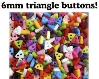 50, 100 or 200 6mm Triangle buttons, mini small buttons tiny mini crafts 6mm 1/4" 6 mm doll buttons, plastic 6mm triangle DC