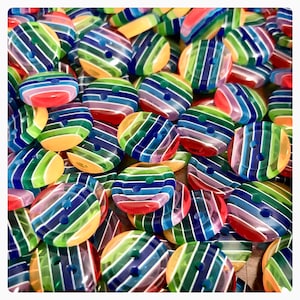 20, 40 or 80 Rainbow buttons, novelty buttons, round buttons, sewing, crafts, 1/2&quot; 12mm plastic buttons 12 mm half inch plastic rainbow
