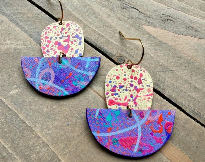 No. 37 | brass purple splatter hand painted dangle earrings