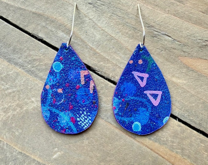 No. 141 | teardrop blue faux leather hand painted dangle earrings