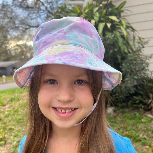 kids Bucket Hat Summer Tie-Dye , Multicolor Casual Bucket Hat, Rainbow Colors. Perfect gift for kids.