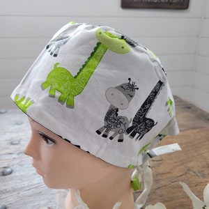 Cartoon Giraffe Scrub Hat. Giraffe Scrub Hat/ Jungle Scrub hat/ Scrub Hat/ Surgical hat/ Chef Hat/ Skull Cap/ Chemo hat