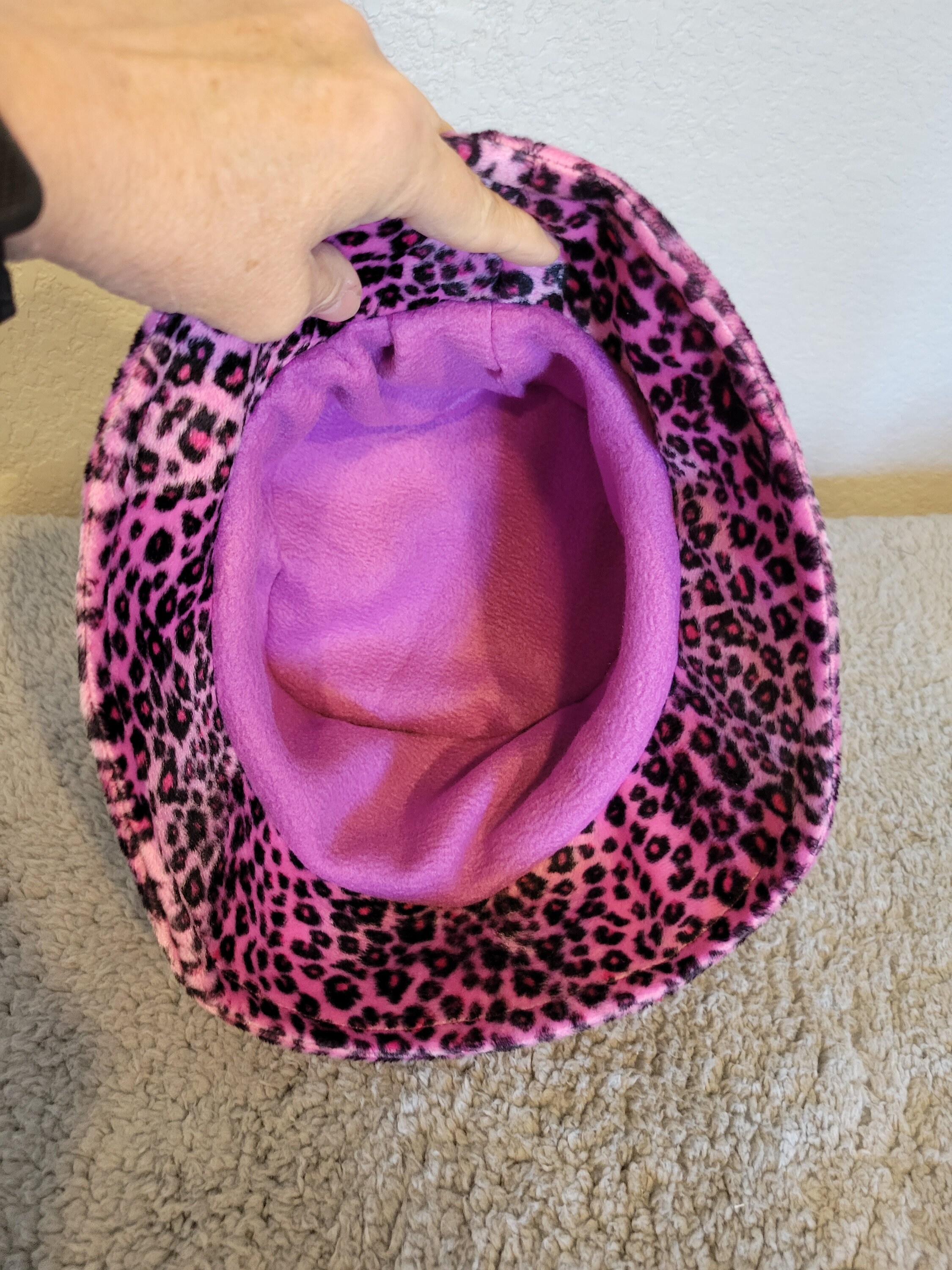 Pink Leopard Faux Fur Bucket Hat/ Leopard Bucket Hat/ Fur  display picture 1