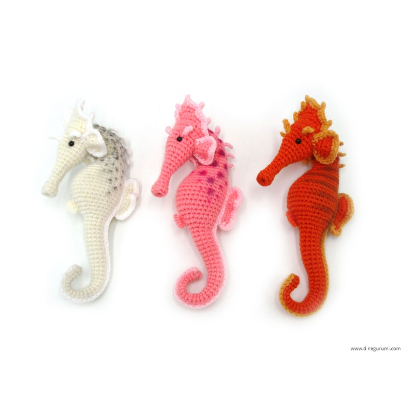 Seahorse amigurumi crochet pattern from Dinegurumi direct download PDF in german and english image 7