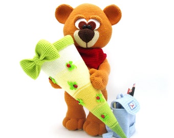 Teddy scolaire XL - Modèle de crochet Amigurumi de Dinegurumi - Téléchargement instantané - PDF en allemand et anglais