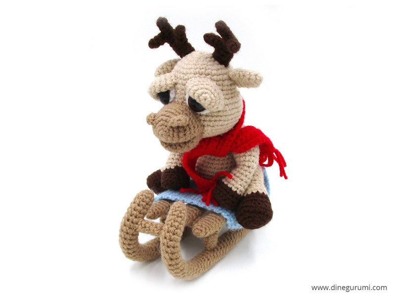 Klein rendier Amigurumi haakpatroon van Dinegurumi Instant download PDF in het Duits en Engels afbeelding 3