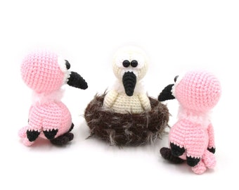 Petits Flamants Roses - Patron au crochet Amigurumi par Dinegurumi, Allemand Anglais