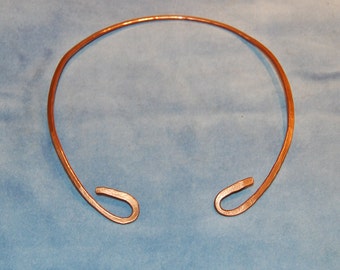 Hammered Solid Copper Torc Style Necklace - torq - torque - neckring - celtic - norse - viking - polythiest - pagan